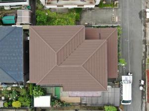 屋根カバー工事～古くなったスレートはカバー工法でリフォーム～